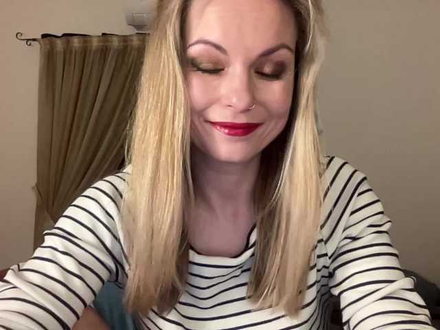 LilithNewdawn's BongaCams show and profile