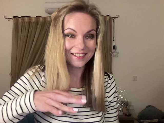 LilithNewdawn's BongaCams show and profile