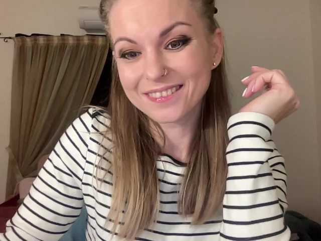 LilithNewdawn's BongaCams show and profile