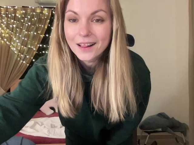 LilithNewdawn's BongaCams show and profile