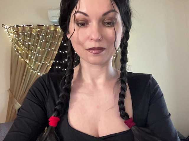 LilithNewdawn's BongaCams show and profile