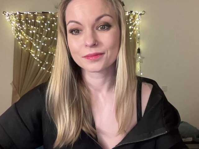 LilithNewdawn's BongaCams show and profile