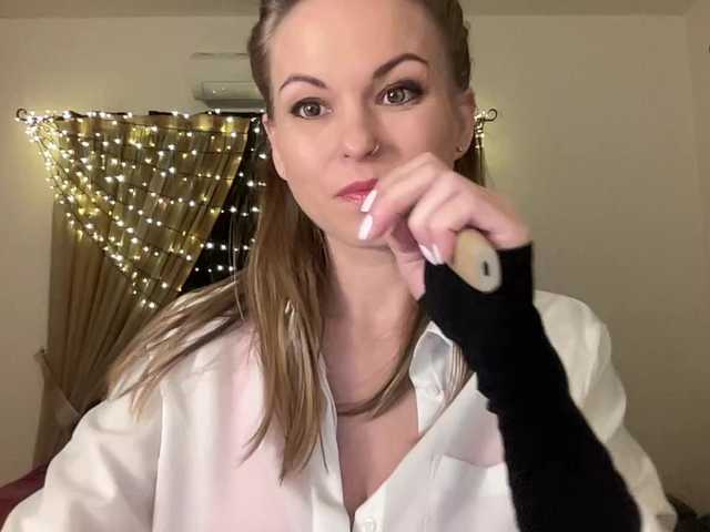 LilithNewdawn's BongaCams show and profile