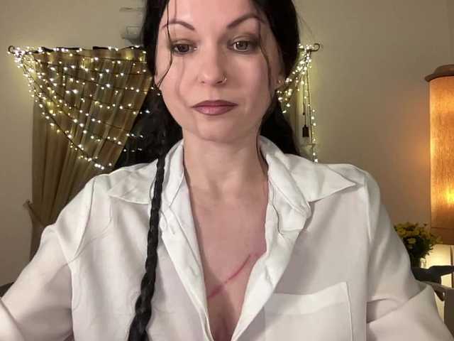 LilithNewdawn's BongaCams show and profile