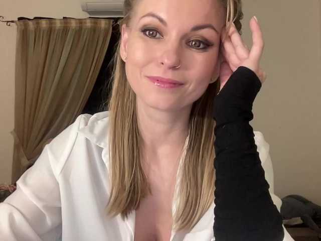 LilithNewdawn's BongaCams show and profile