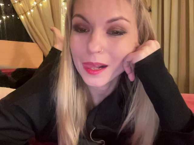 LilithNewdawn's BongaCams show and profile