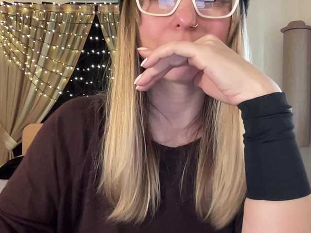 LilithNewdawn's BongaCams show and profile