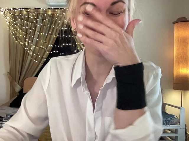 LilithNewdawn's BongaCams show and profile