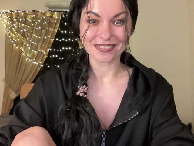 LilithNewdawn's BongaCams show and profile