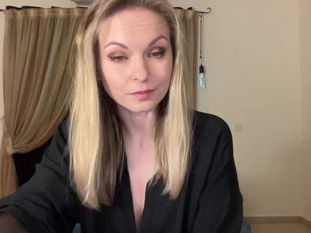 LilithNewdawn's BongaCams show and profile