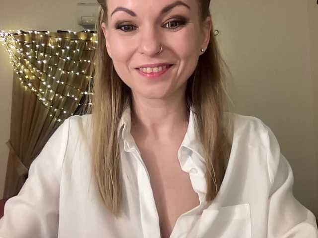 LilithNewdawn's BongaCams show and profile