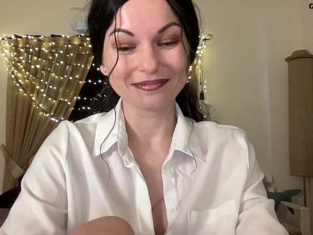 LilithNewdawn's BongaCams show and profile