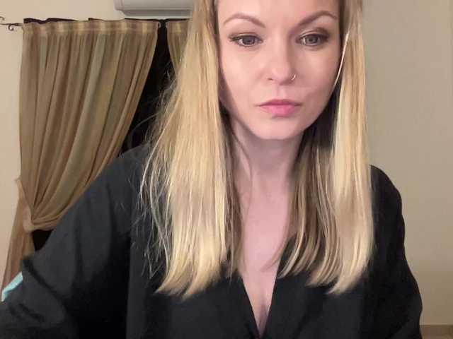 LilithNewdawn's BongaCams show and profile