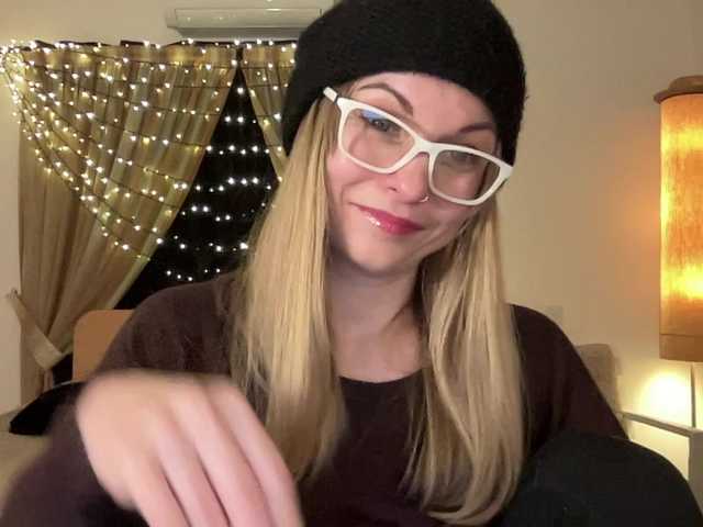 LilithNewdawn's BongaCams show and profile