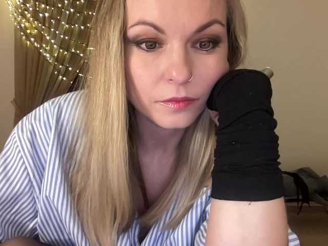 LilithNewdawn's BongaCams show and profile