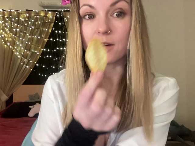 LilithNewdawn's BongaCams show and profile