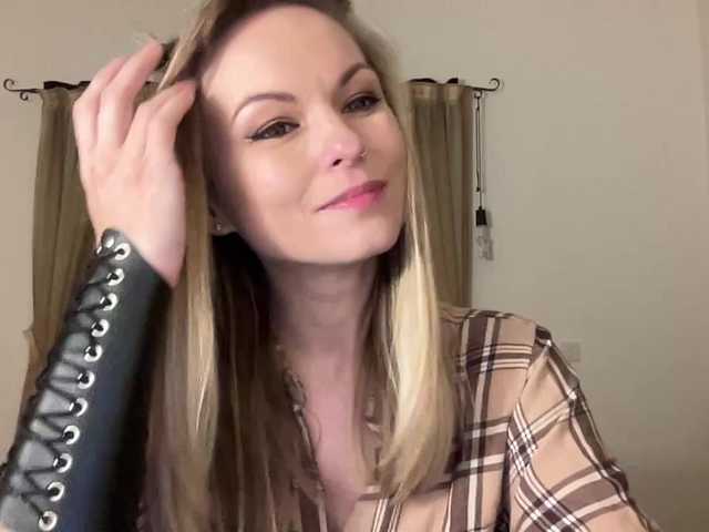 LilithNewdawn's BongaCams show and profile