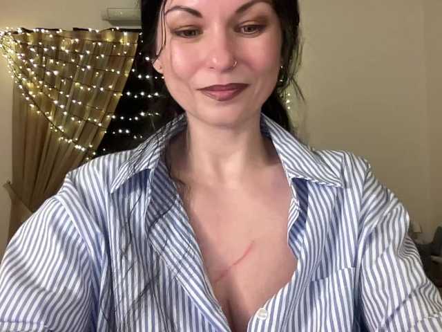 LilithNewdawn's BongaCams show and profile