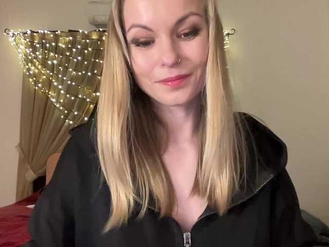 LilithNewdawn's BongaCams show and profile