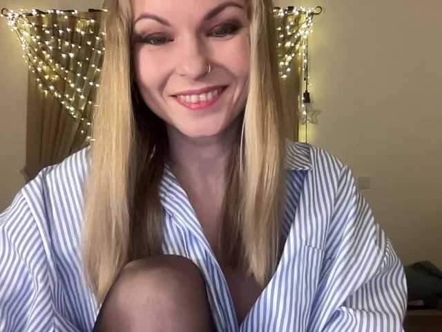 LilithNewdawn's BongaCams show and profile