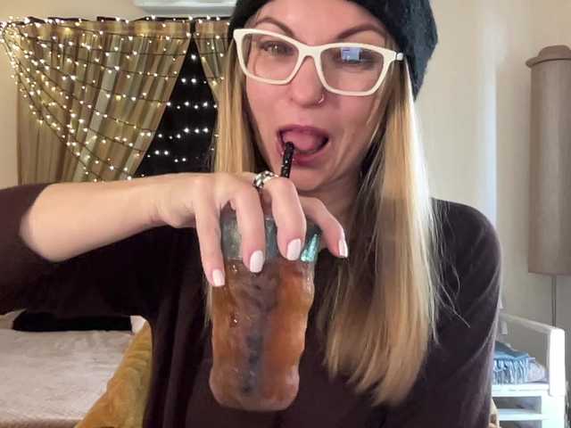 LilithNewdawn's BongaCams show and profile