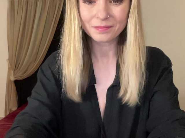 LilithNewdawn's BongaCams show and profile