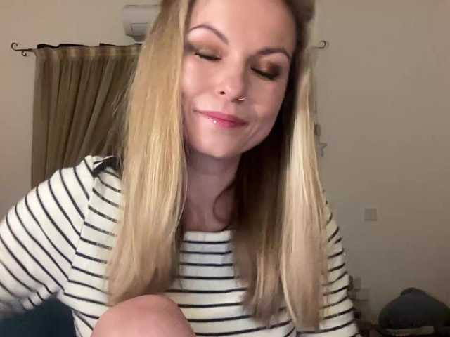 LilithNewdawn's BongaCams show and profile