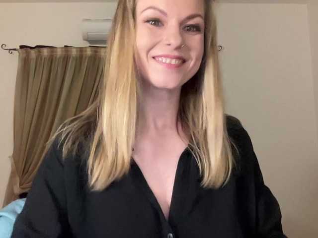 LilithNewdawn's BongaCams show and profile