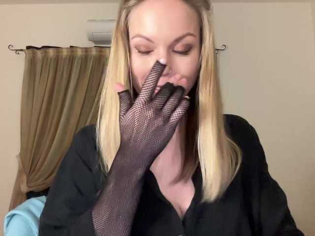 LilithNewdawn's BongaCams show and profile