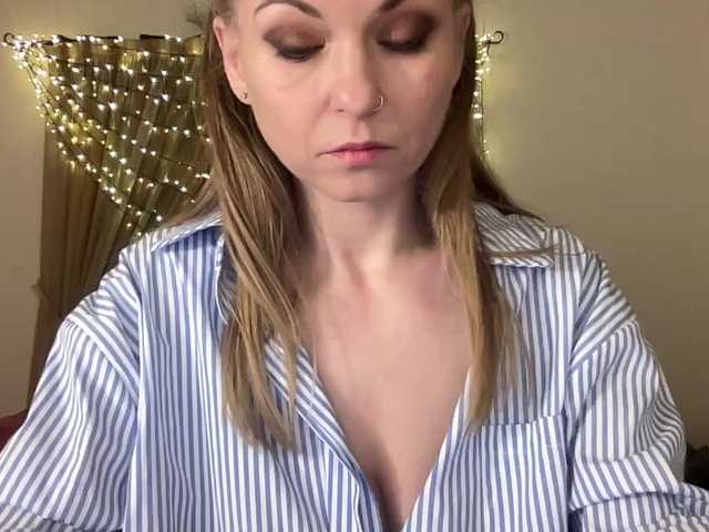 LilithNewdawn's BongaCams show and profile