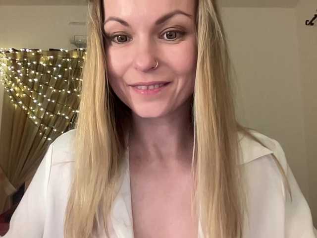 LilithNewdawn's BongaCams show and profile