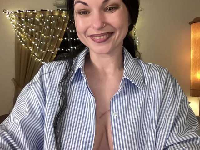 LilithNewdawn's BongaCams show and profile