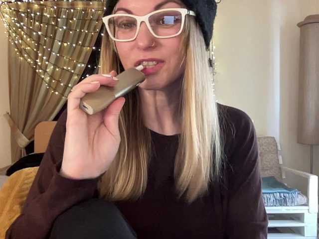 LilithNewdawn's BongaCams show and profile