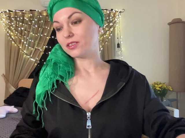 LilithNewdawn's BongaCams show and profile