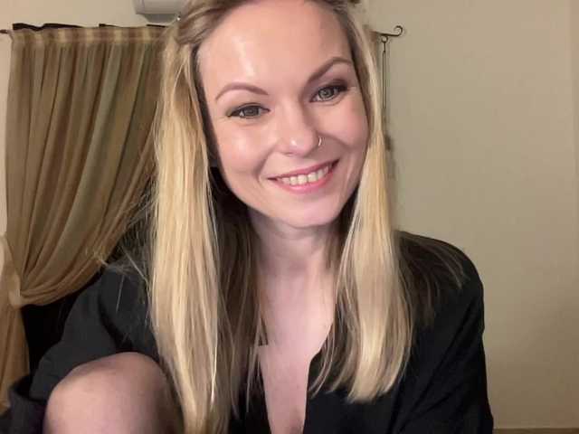 LilithNewdawn's BongaCams show and profile