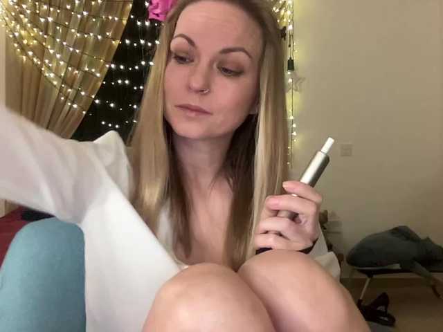 LilithNewdawn's BongaCams show and profile