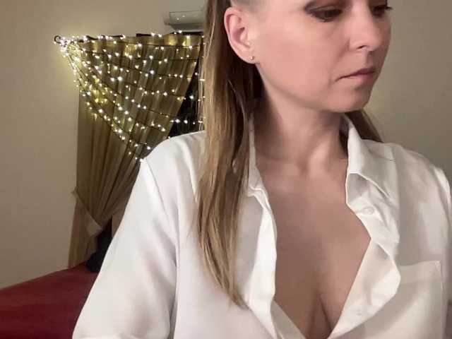 LilithNewdawn's BongaCams show and profile