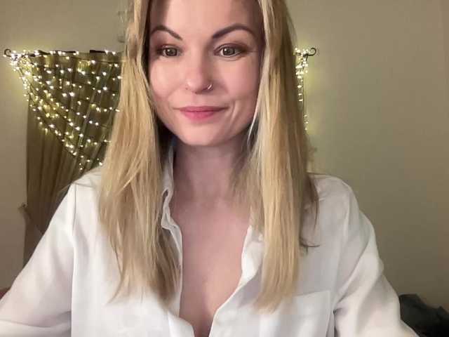 LilithNewdawn's BongaCams show and profile