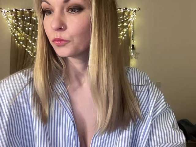 LilithNewdawn's BongaCams show and profile