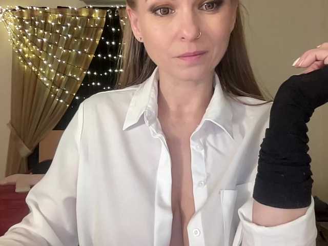 LilithNewdawn's BongaCams show and profile