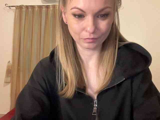 LilithNewdawn webcam