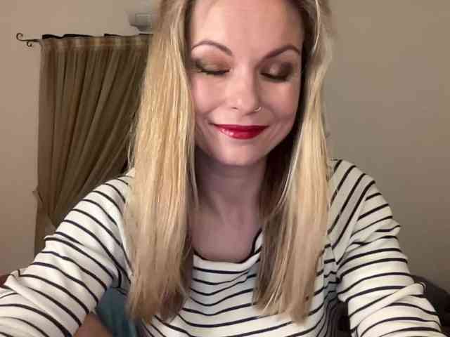 LilithNewdawn webcam