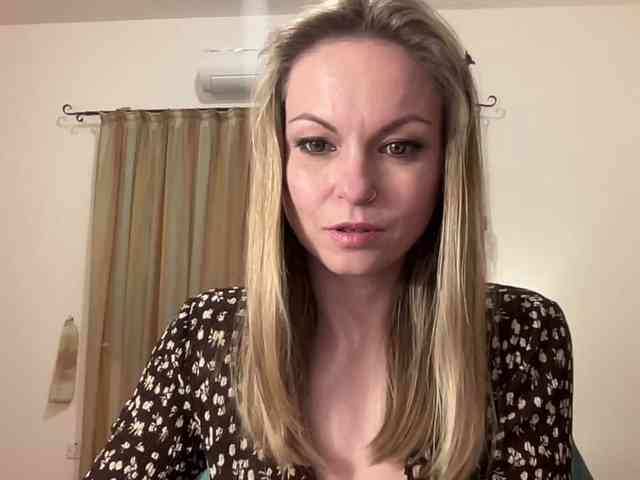 LilithNewdawn webcam