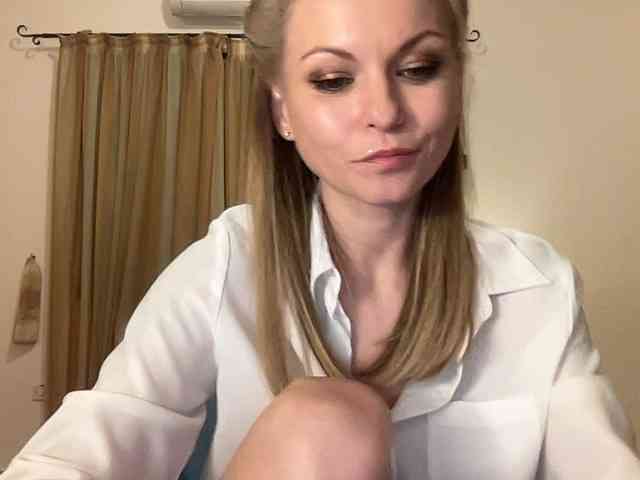 LilithNewdawn webcam