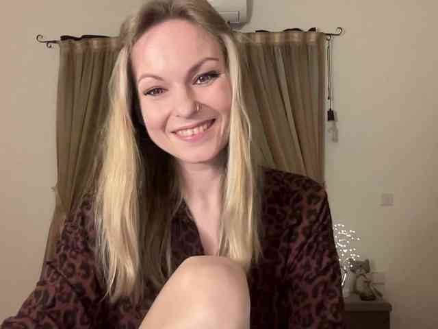 LilithNewdawn webcam