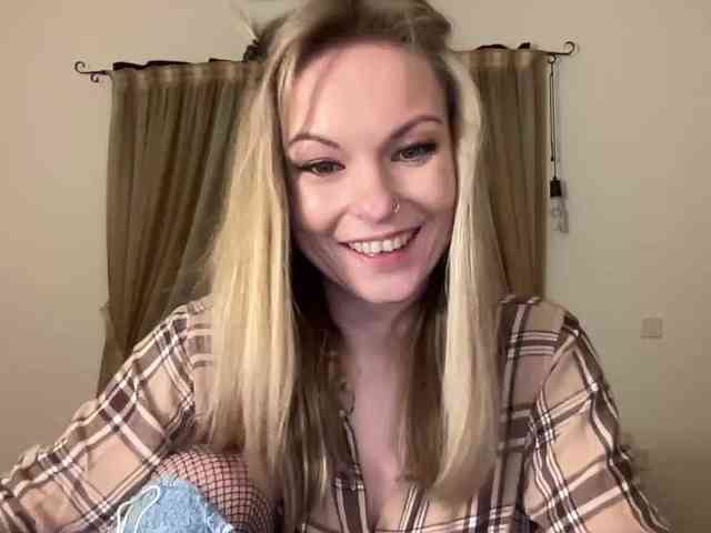 LilithNewdawn webcam