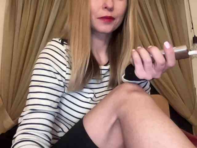 LilithNewdawn webcam