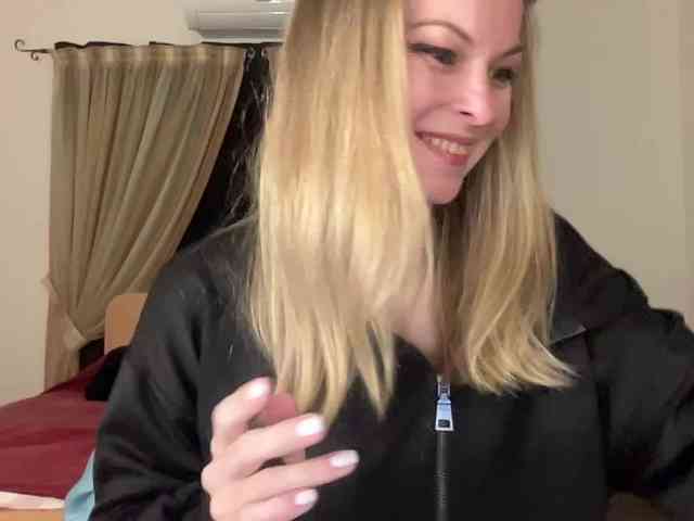 LilithNewdawn webcam