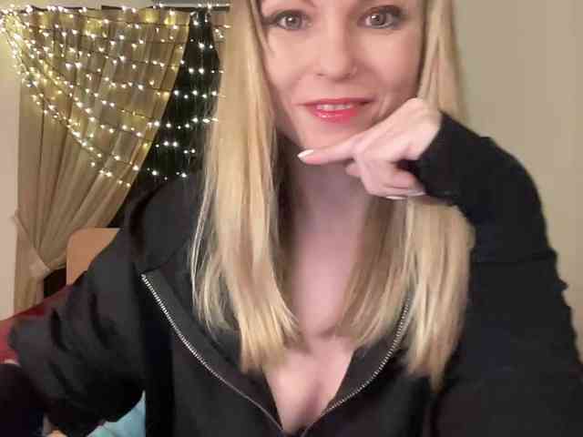 LilithNewdawn webcam