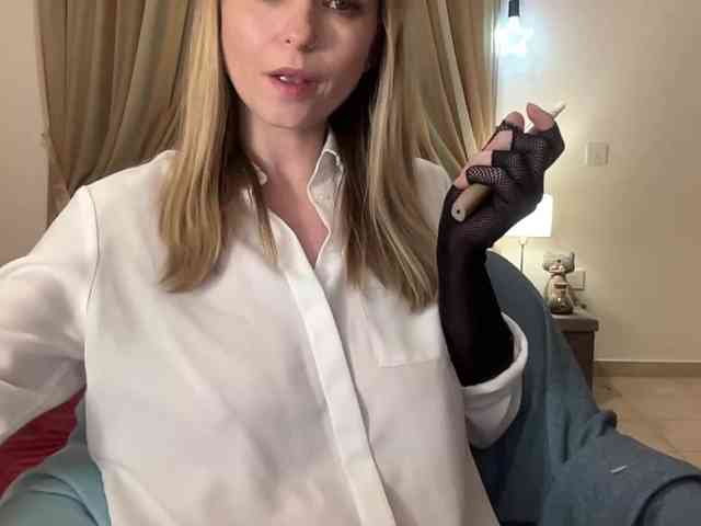 LilithNewdawn webcam